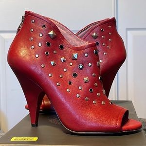 Vince Camuto Persian Red Aviator Sheep